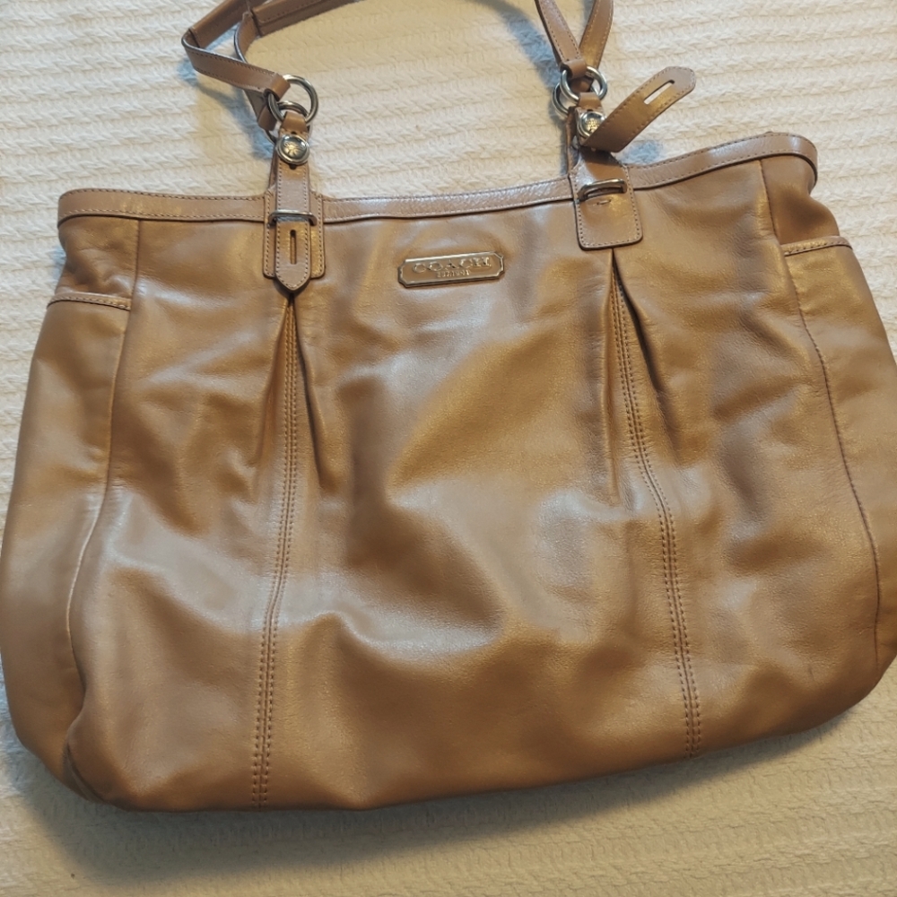 Tan golden Coach bag-leather